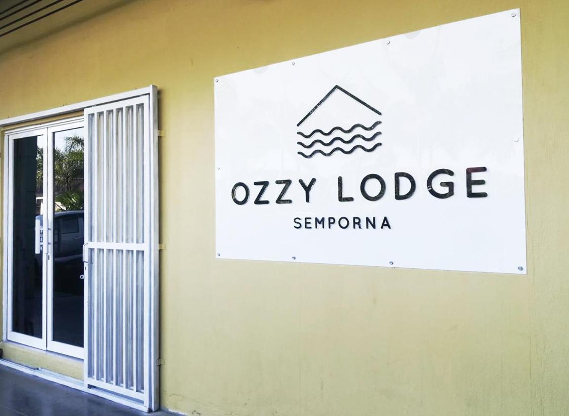 Ozzy Lodge Семпорна Экстерьер фото